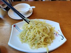 -秦香阁·西北家常菜(徐汇日月光中心店)