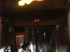 门面-Helens海伦司(武汉卓刀泉店)