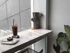 -UNI UNI(环亚凯瑟琳店)