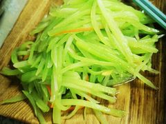 清炒莴笋-天天向上素食餐厅(五台山店)
