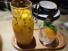 -绿茶餐厅(成都大悦城店)