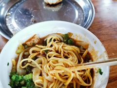 黄面凉皮-恺撒烤包子