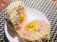 咸蛋黄狮子头-十面春风·江南面馆(崇宁路店)