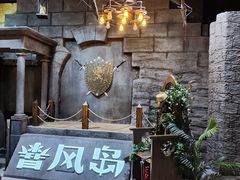 -暴风岛沉浸式体验馆(百联世纪店)