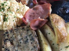 -植物园哈利亚餐厅