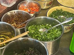 -丽丽三鲜螺蛳粉(田林路店)