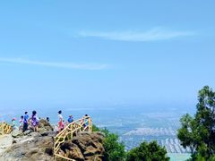 -鬼笑石后山停车场