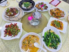 -鹏城人家海鲜酒家·23年老字号(较场尾店)