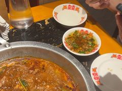 -憨孃孃·重庆老火锅(红山黑金店)