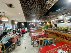 -崴海渔村(虹梅路店)