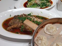 -梅利汴京烤鸭•开封豫菜地标店(东大街店)