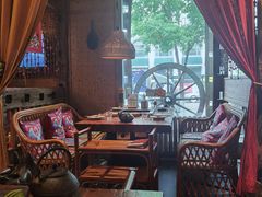 -老牌坊云南鱼豆花火锅(爱建店)