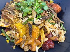 -醉人椒麻辣香锅(王府井喜悦店)
