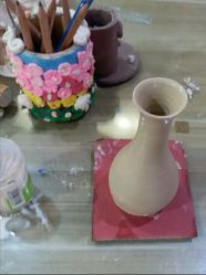 -泥娃娃DIY陶吧(易生活购物公园店)