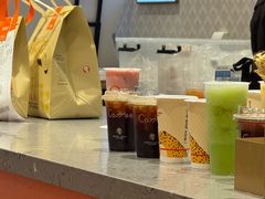 -沪上阿姨·臻选茶饮(上海环球港店)