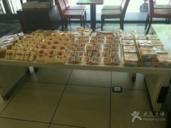 面包甜点陈列柜-美丽年华(西街店)
