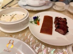 化皮乳猪拼黑叉烧-8餐厅(新葡京酒店)