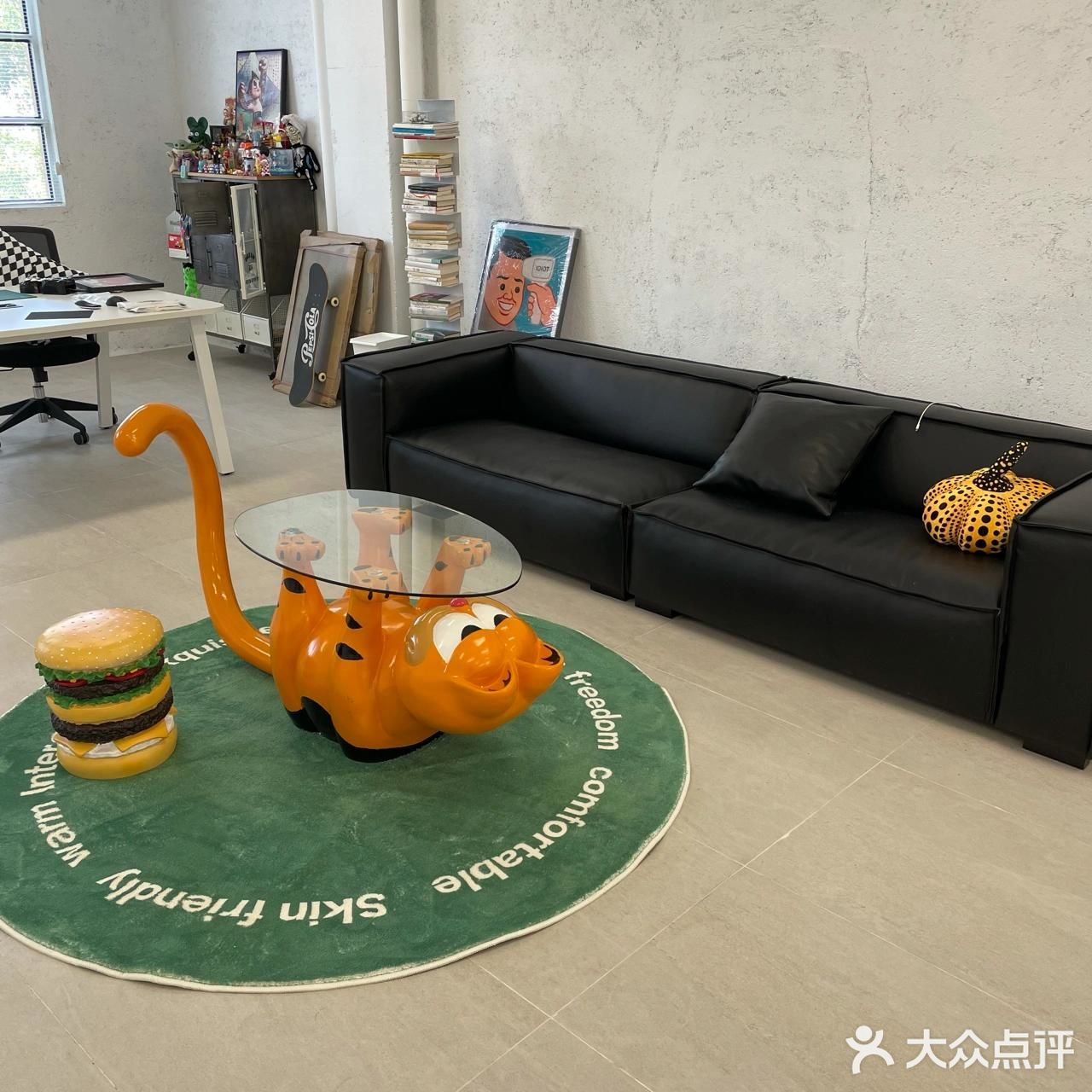 体重10kg，身长138cm左右（含尾巴）