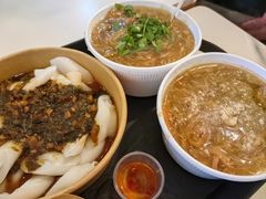 秘制紫苏酱捞猪肠粉-食盈碗仔翅(星玺广场店)