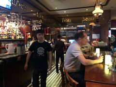 -Hooley's活利仕西餐厅(珠江新城店)
