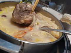 -三人行骨头王火锅(长寿店)