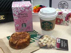 早上好-星巴克臻选(南京艾尚天地店)