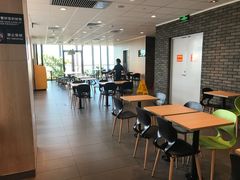 大堂-麦当劳(三亚凤凰机场店)