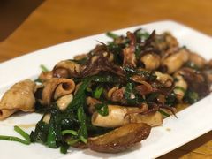 -老东镇啤酒屋海鲜加工·蒸汽海鲜·海鲜烧烤(台东店)