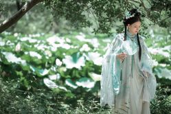 -一揽芳华汉服旗袍体验馆(拙政园店)