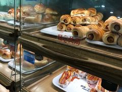 面包甜点陈列柜-新侨三宝乐面包店(崇文门店)