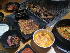 -肉甲韩国木炭烤肉(新壹街1店)
