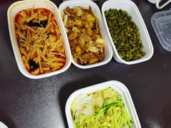 鱼香肉丝-京味斋·北京烤鸭(北京南站洋桥店)