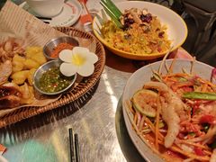 -小小集渔·泰式大排档(太古里香槟店)