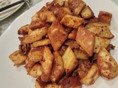 -汗腾格里·风味餐厅(新疆驻京办店)