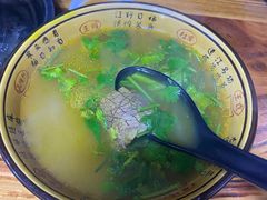 牛肉汤-锅贴大王南翔小笼(临沂二村店)