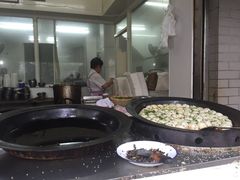 -舒蔡记生煎菜饭(云南中路店)