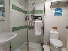 -7天酒店(上海江宁路地铁站玉佛寺店)