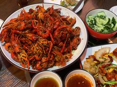 -虾弄弄海派小龙虾·牛羊蝎子火锅