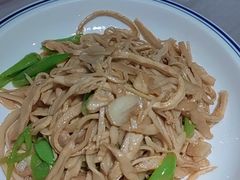 -滇铺子(欣都龙城店)