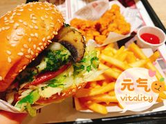 -The Habit Burger Grill 哈比特汉堡(复兴soho店)