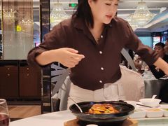 -万龙洲海鲜(大兴绿地缤纷城店)