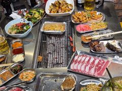 -马路牙子烧烤音乐酒馆(望京店)