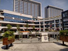 -浦江城市生活广场(江月路店)