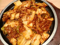 辣白菜炒五花肉-米村拌饭(欧亚卖场店)