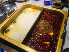 -尚尚仙·酸汤猪手·猪肚鸡火锅(华联万柳购物中心店)