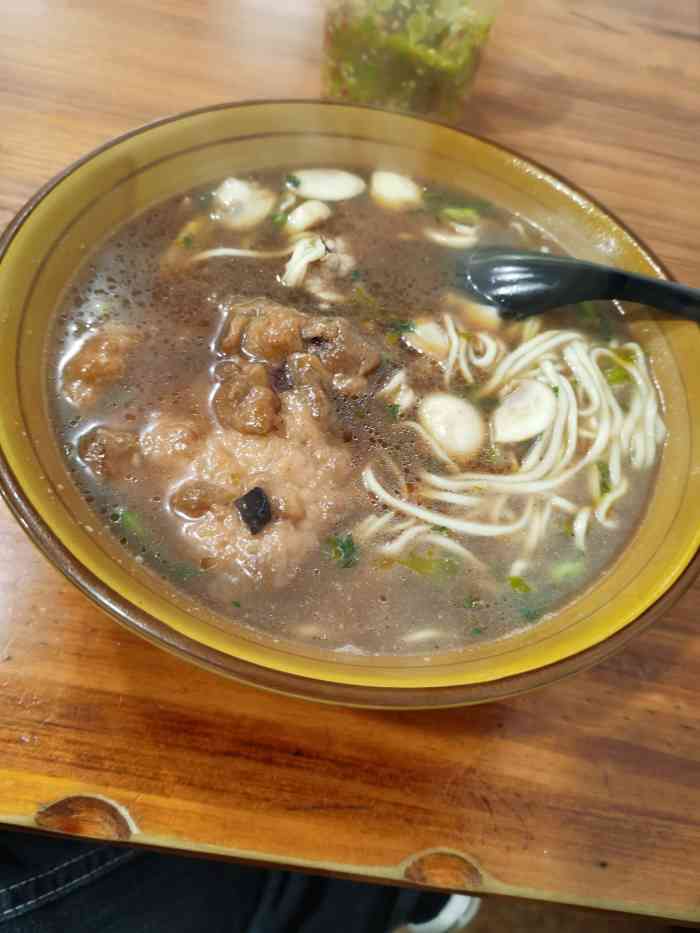 余炮儿杭州潮面(三里亭店)-"三里亭好吃的面店,秒杀菊英,春雪杭州本帮