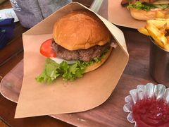 -BURGER BRO'S