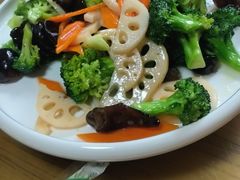 -溢心园香河肉饼总店