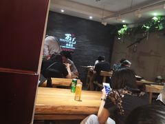 -万记麻辣烫国展总店
