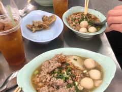 -榮泰米粉湯(Left Shop)